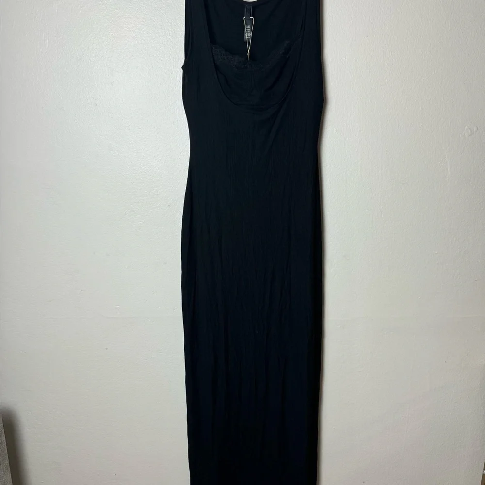 SKIMS Black Maxi Dress - Picture 7 of 13